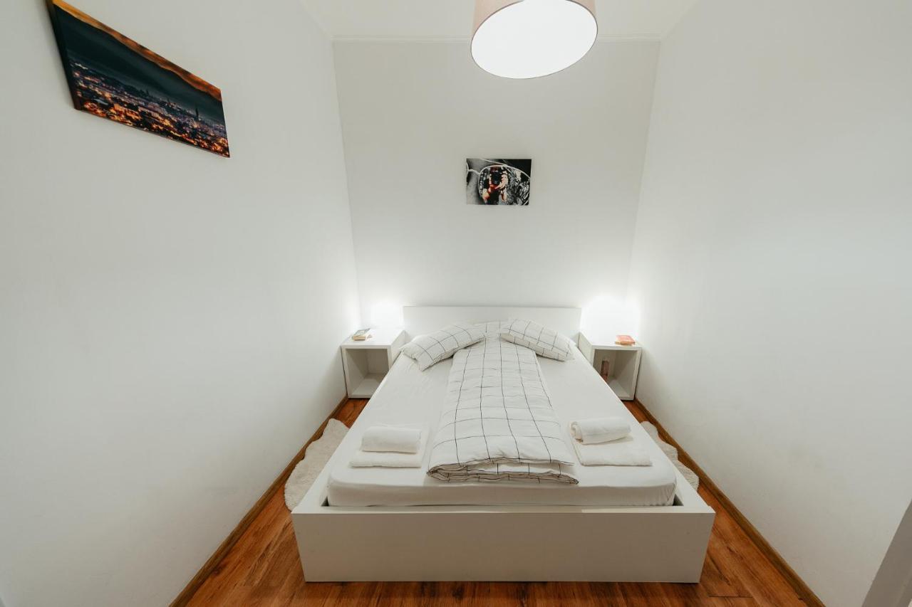 Apartament Dragoner Central Sibiu Buitenkant foto